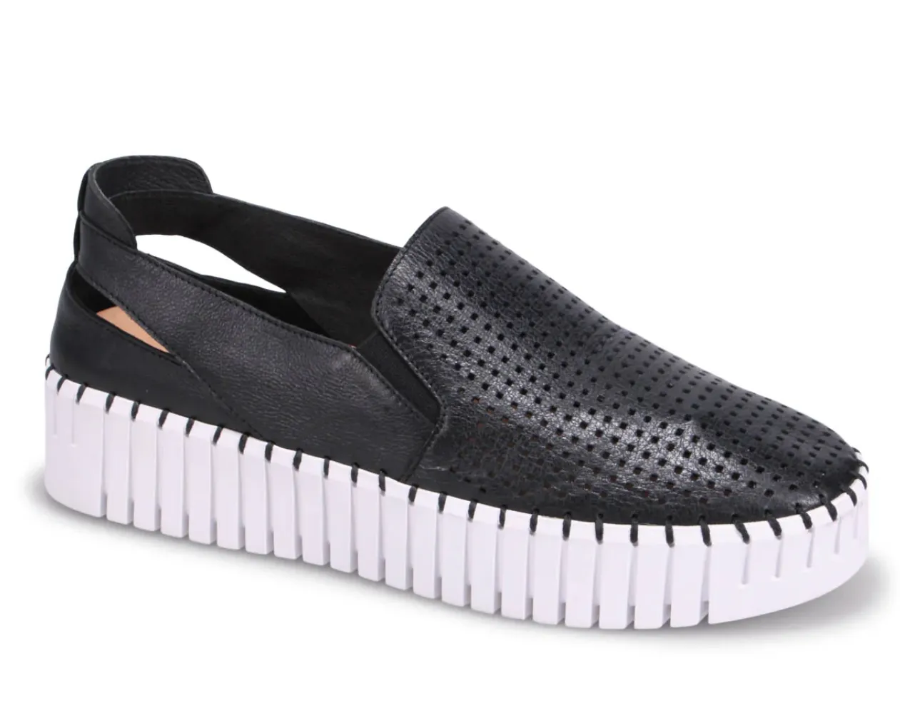 Django & Juliette "Bartas" Black leather slip on sneaker