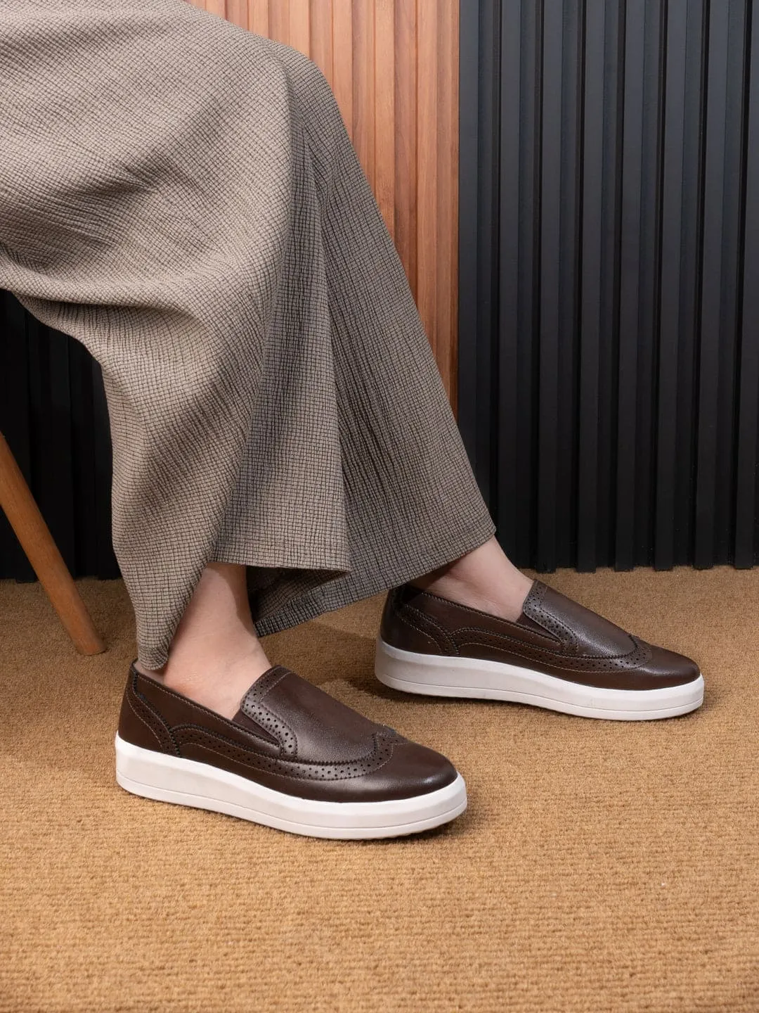 Esmee Metro Ease Sneakers for Women - Brown