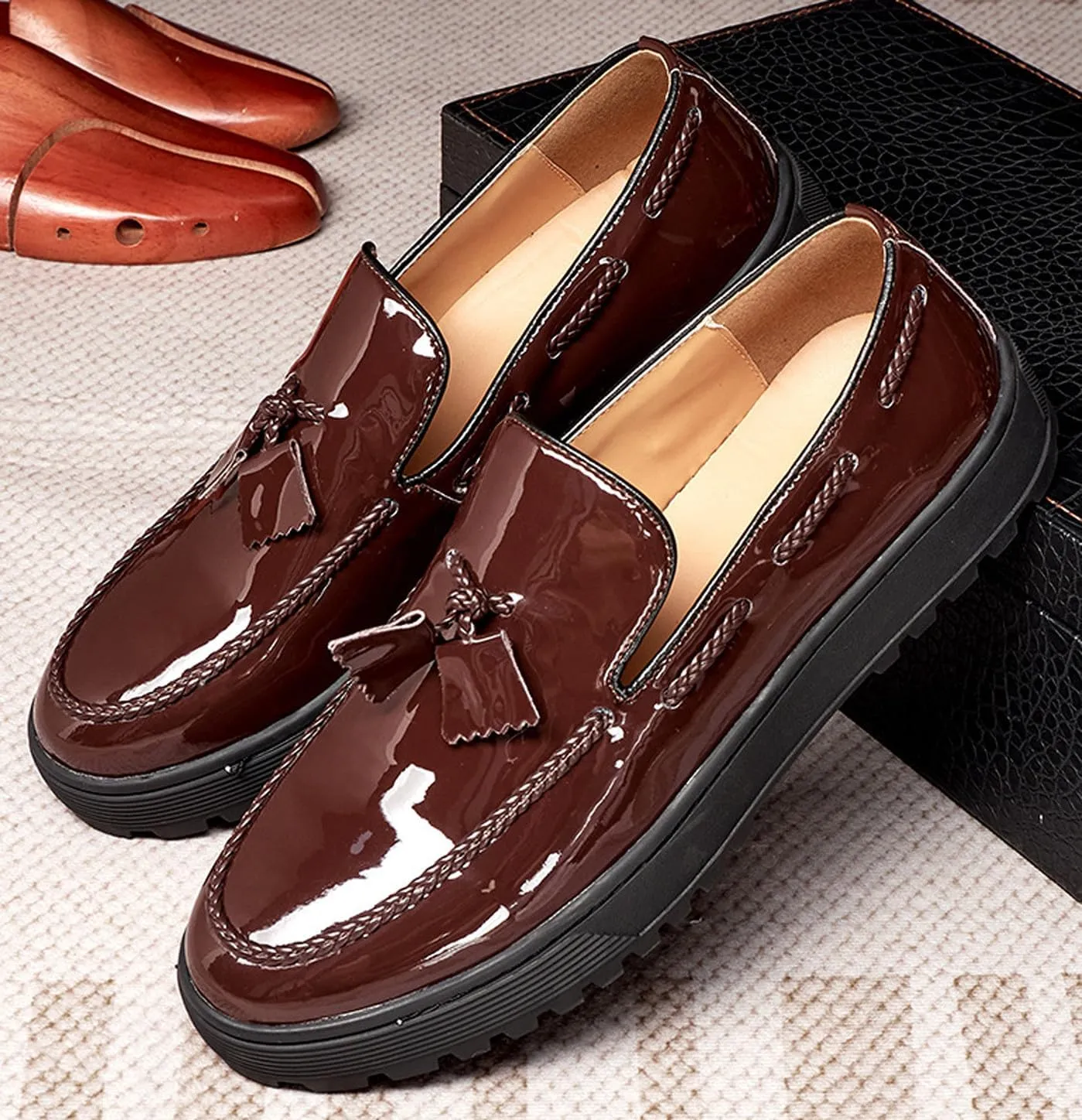 Mens Tassel Loafers Dress Casual Slip On Shoes Patent Leather Prom Suit Shoes Wedding Business Mocasines Fashion Penny Loafers Tuxedo Shoes for Men