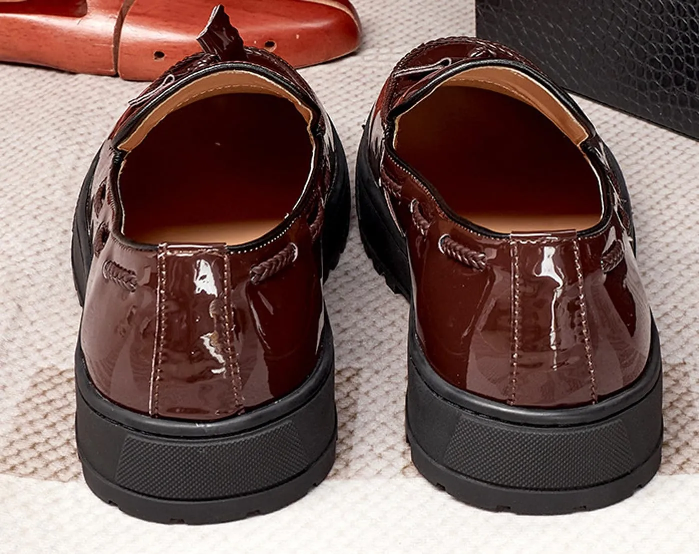 Mens Tassel Loafers Dress Casual Slip On Shoes Patent Leather Prom Suit Shoes Wedding Business Mocasines Fashion Penny Loafers Tuxedo Shoes for Men