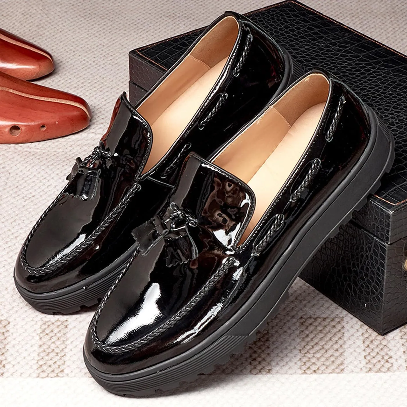Mens Tassel Loafers Dress Casual Slip On Shoes Patent Leather Prom Suit Shoes Wedding Business Mocasines Fashion Penny Loafers Tuxedo Shoes for Men