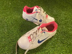 Nike UK Trainers UK Youths size 3 US Size 3.5 EU size 35.5 vintage shoes