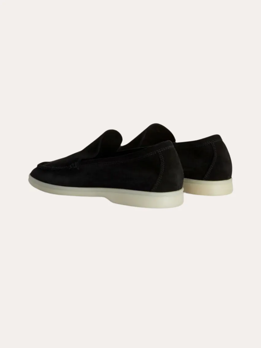 Refined Suede Loafers – Black