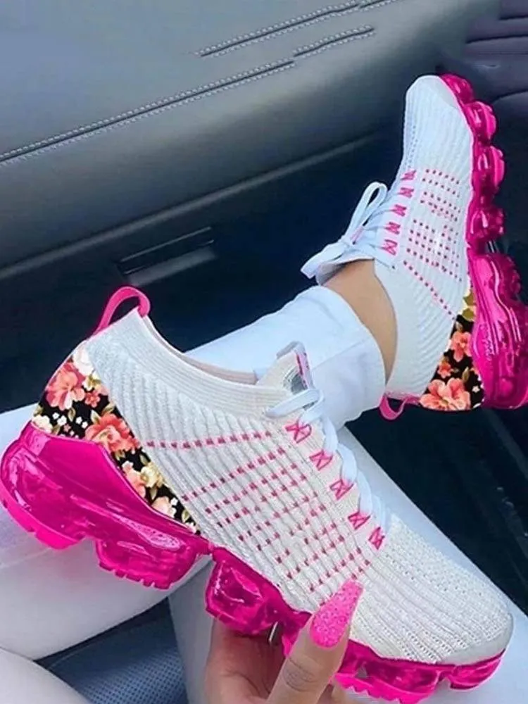 Simple and breezy Sneakers