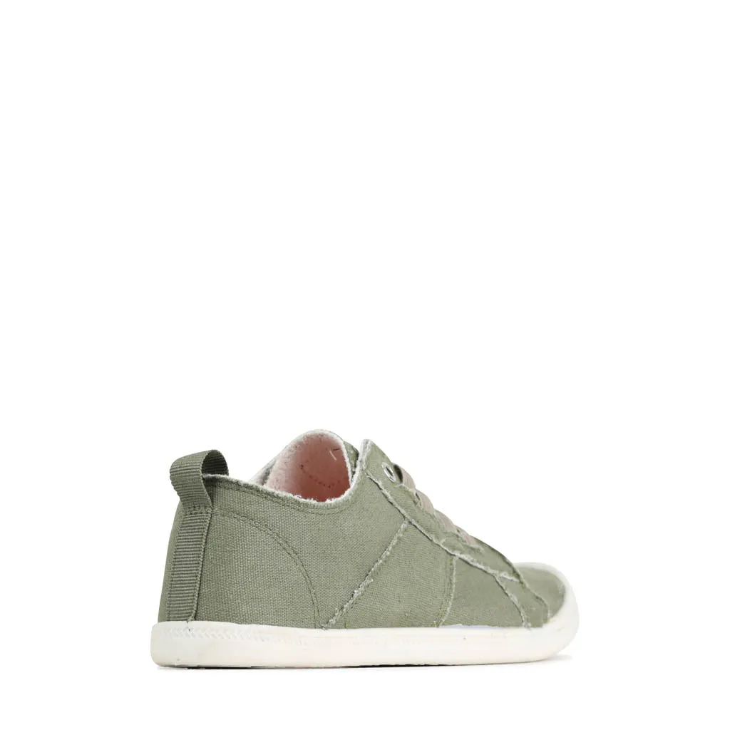 VAIL LOW TOP SNEAKERS
